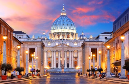 Rome road trip - Vatican City at night